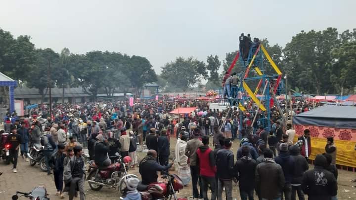 নওগাঁর আত্রাইয়ে ঐতিহ্যবাহী সীতাতলার মেলা শুরু